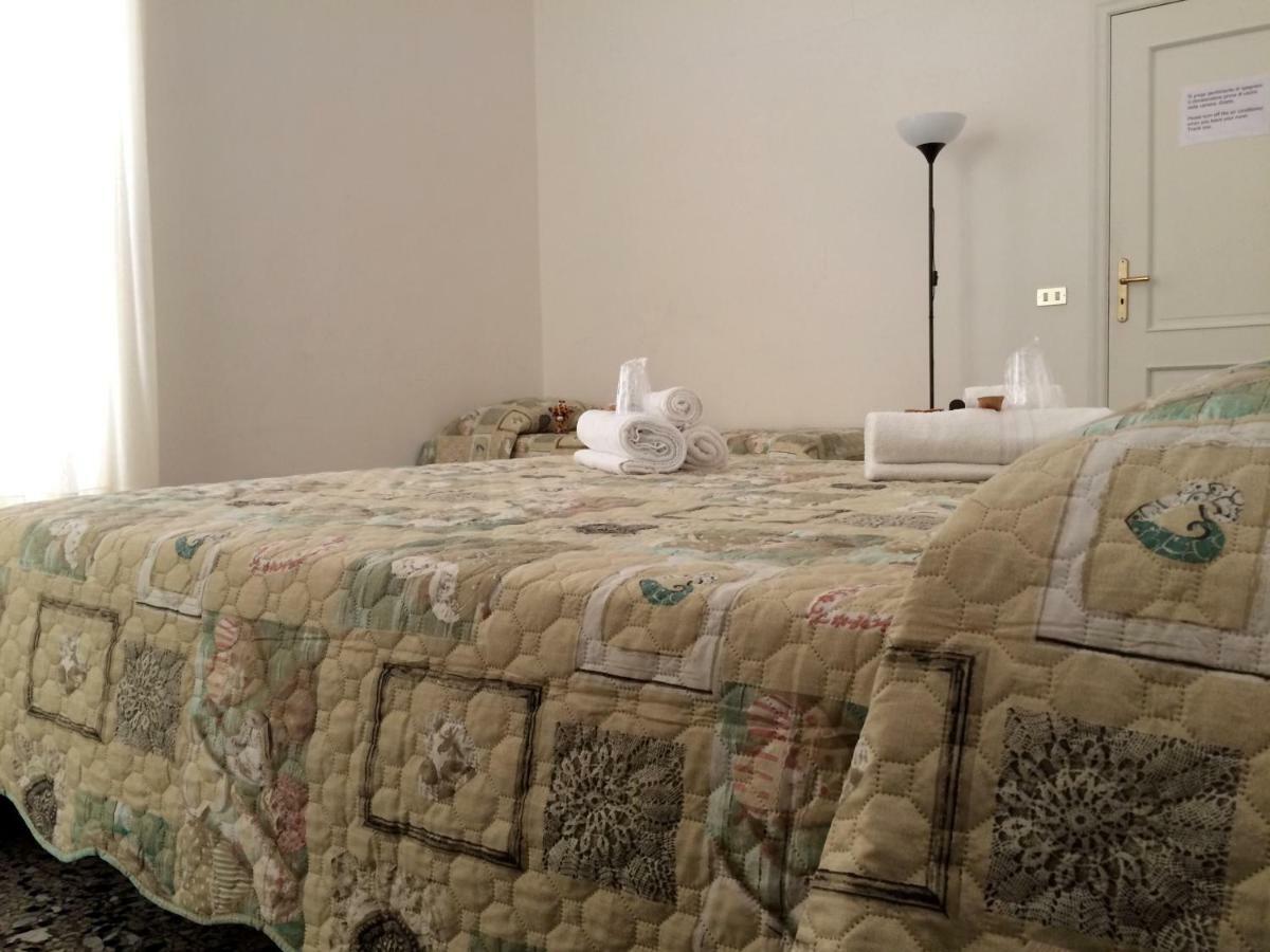 B&B Zia Iaia Siderno Eksteriør billede